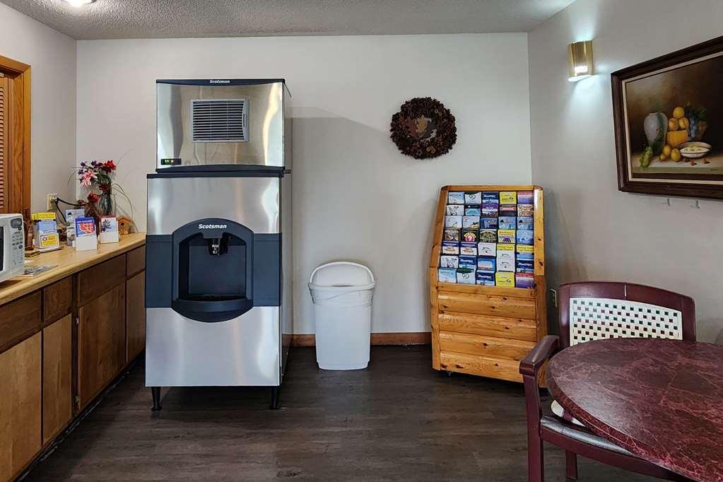 Econo Lodge Lakeshore Manistique Interior photo