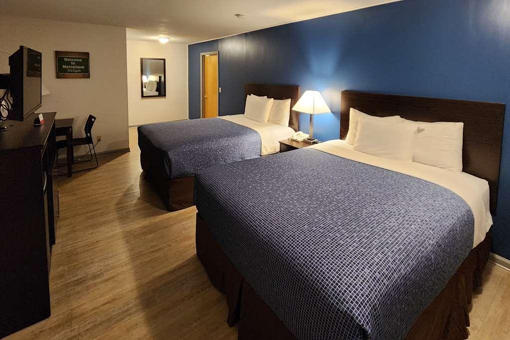 Econo Lodge Lakeshore Manistique Room photo